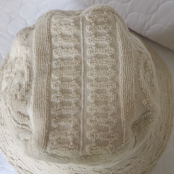 NEW Unique POOLSIDE Ivory/Light Tan Terry Bucket Hat - Picture 4 of 7